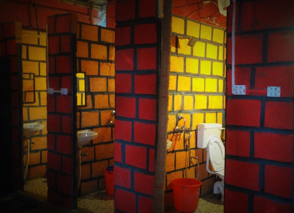 Bricks And Bamboo Hostel Andzsuna Kültér fotó
